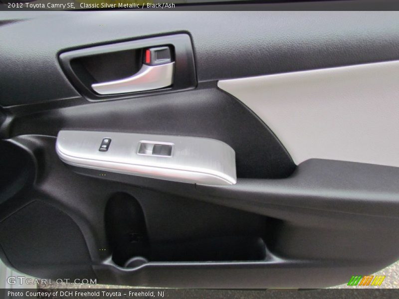 Classic Silver Metallic / Black/Ash 2012 Toyota Camry SE