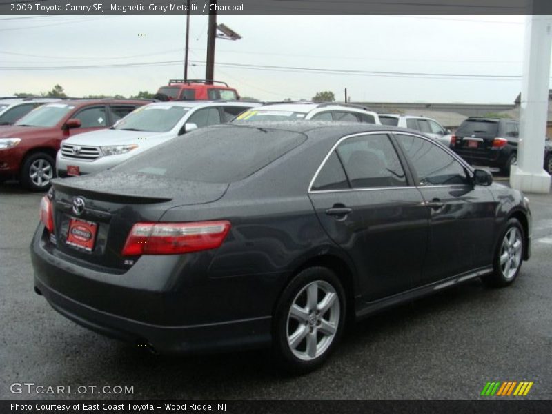 Magnetic Gray Metallic / Charcoal 2009 Toyota Camry SE