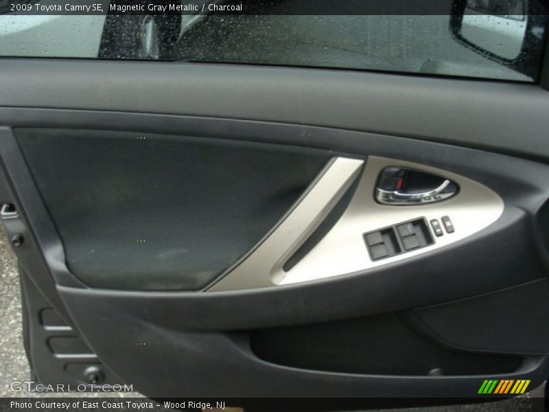 Magnetic Gray Metallic / Charcoal 2009 Toyota Camry SE