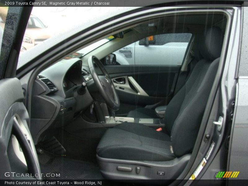 Magnetic Gray Metallic / Charcoal 2009 Toyota Camry SE