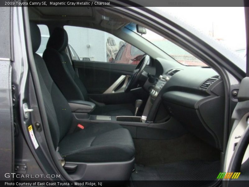 Magnetic Gray Metallic / Charcoal 2009 Toyota Camry SE