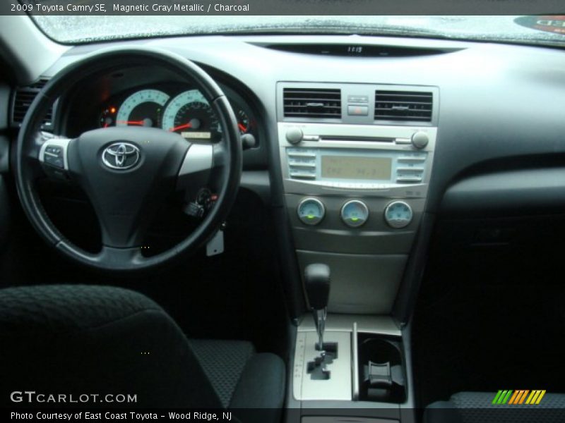 Magnetic Gray Metallic / Charcoal 2009 Toyota Camry SE