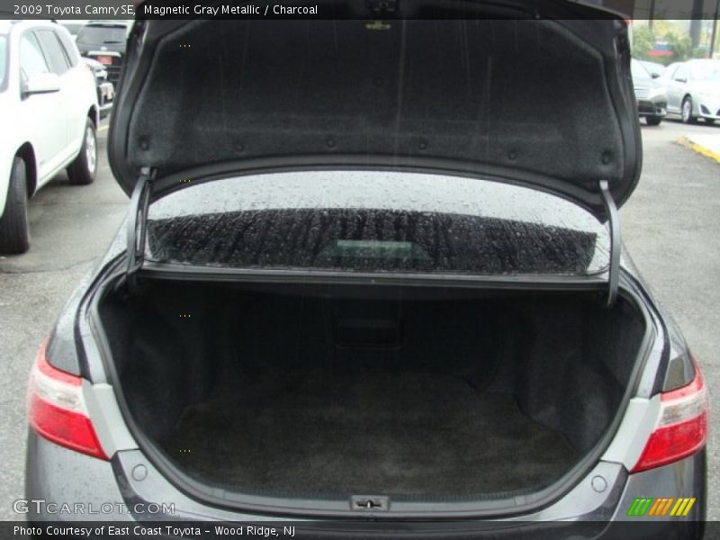 Magnetic Gray Metallic / Charcoal 2009 Toyota Camry SE