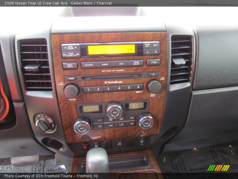 Galaxy Black / Charcoal 2008 Nissan Titan LE Crew Cab 4x4