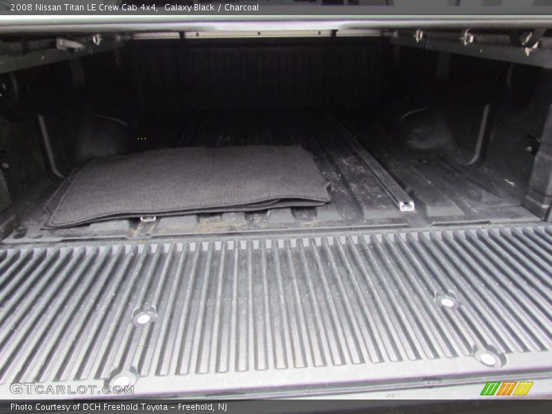 Galaxy Black / Charcoal 2008 Nissan Titan LE Crew Cab 4x4