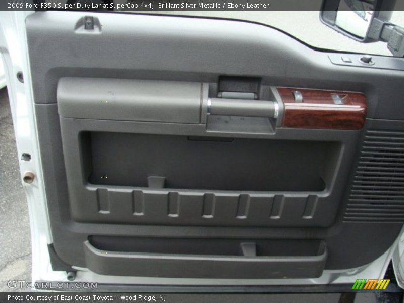 Brilliant Silver Metallic / Ebony Leather 2009 Ford F350 Super Duty Lariat SuperCab 4x4