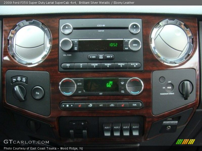 Controls of 2009 F350 Super Duty Lariat SuperCab 4x4