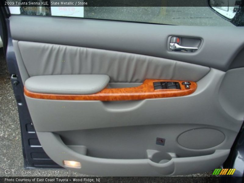 Slate Metallic / Stone 2009 Toyota Sienna XLE