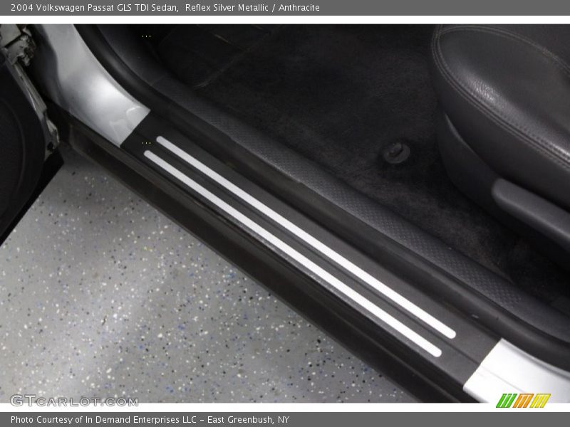 Reflex Silver Metallic / Anthracite 2004 Volkswagen Passat GLS TDI Sedan