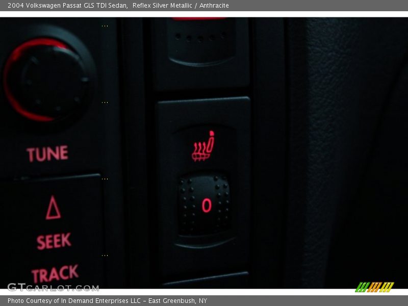 Reflex Silver Metallic / Anthracite 2004 Volkswagen Passat GLS TDI Sedan