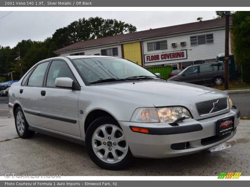 Silver Metallic / Off Black 2001 Volvo S40 1.9T