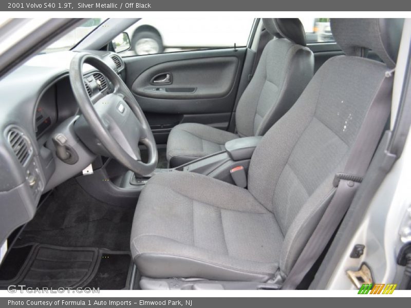 Silver Metallic / Off Black 2001 Volvo S40 1.9T