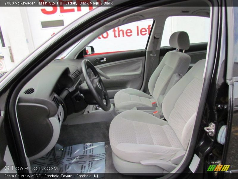Black Magic / Black 2000 Volkswagen Passat GLS 1.8T Sedan