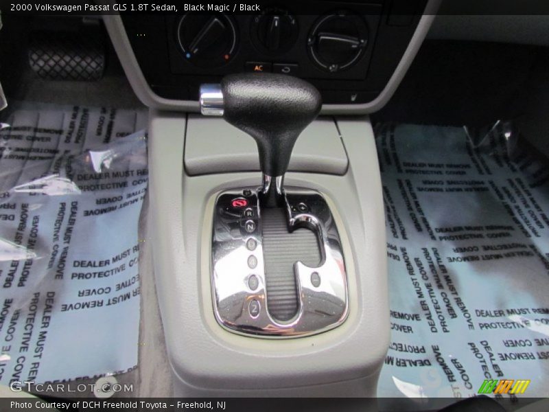 Black Magic / Black 2000 Volkswagen Passat GLS 1.8T Sedan