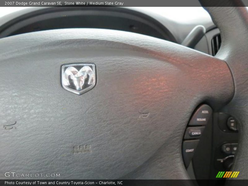 Stone White / Medium Slate Gray 2007 Dodge Grand Caravan SE