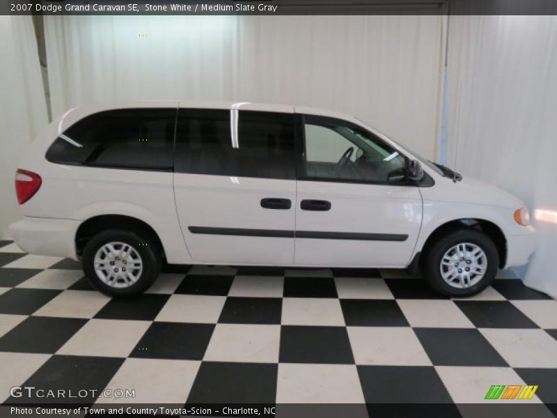 Stone White / Medium Slate Gray 2007 Dodge Grand Caravan SE