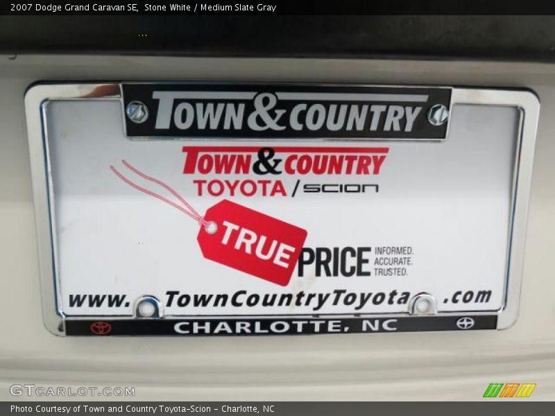 Stone White / Medium Slate Gray 2007 Dodge Grand Caravan SE