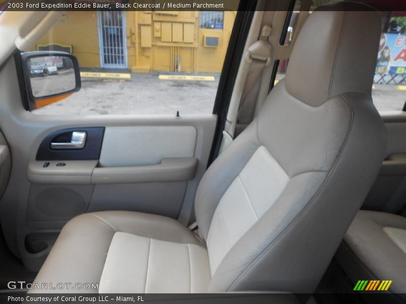 Black Clearcoat / Medium Parchment 2003 Ford Expedition Eddie Bauer