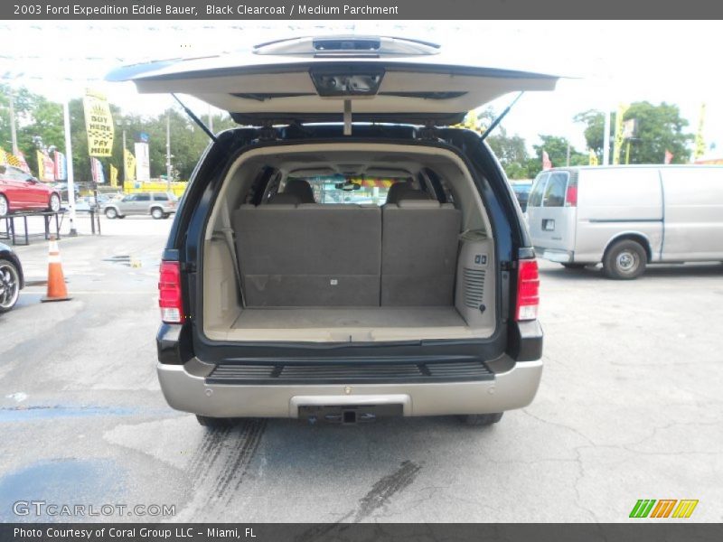 Black Clearcoat / Medium Parchment 2003 Ford Expedition Eddie Bauer