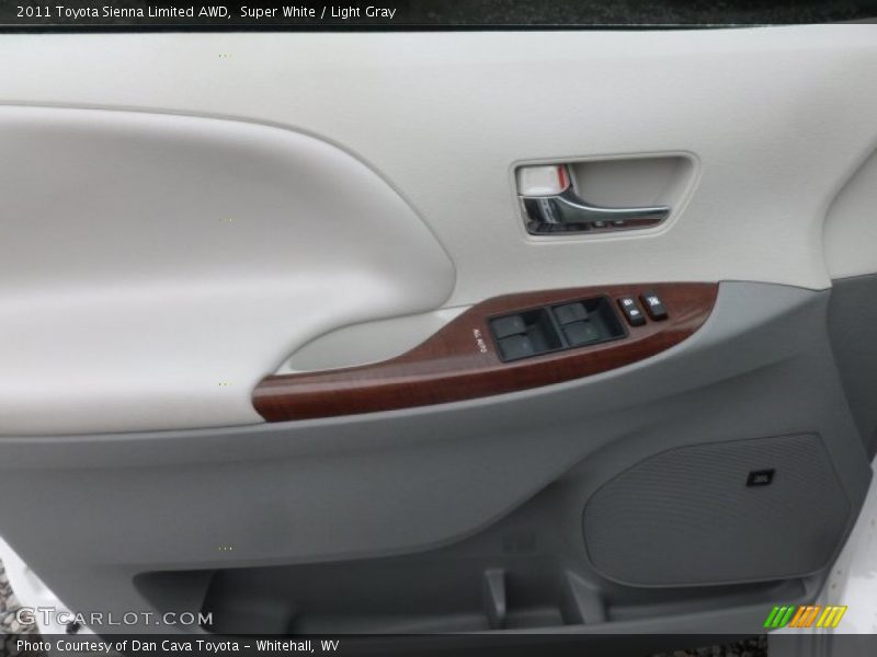 Super White / Light Gray 2011 Toyota Sienna Limited AWD