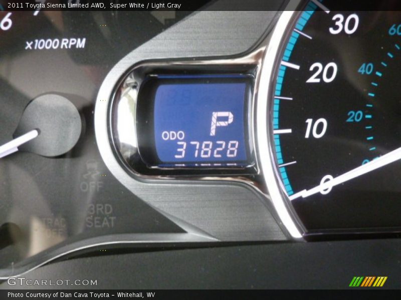 Super White / Light Gray 2011 Toyota Sienna Limited AWD