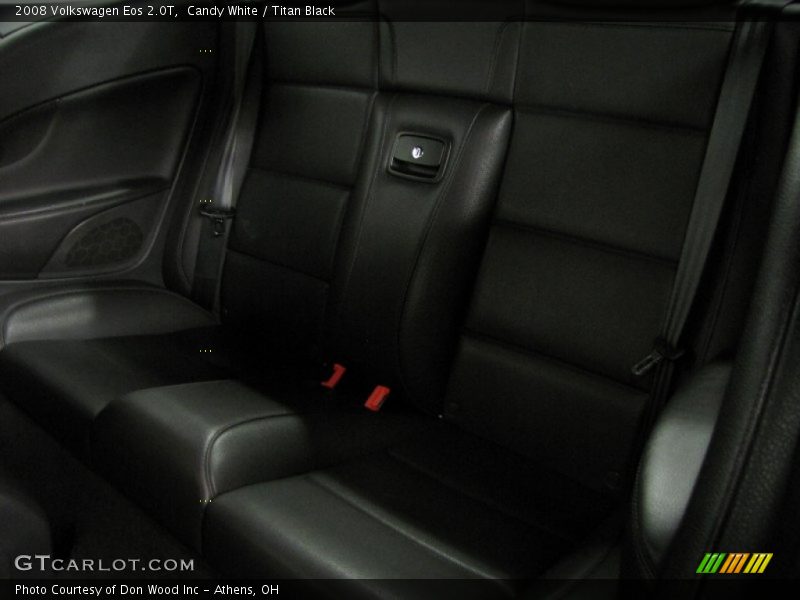 Candy White / Titan Black 2008 Volkswagen Eos 2.0T