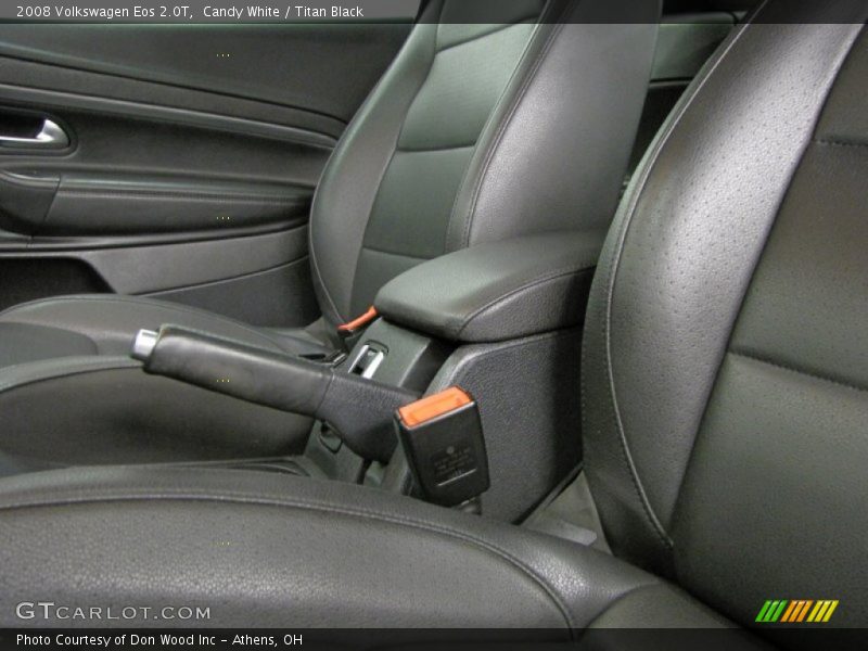Candy White / Titan Black 2008 Volkswagen Eos 2.0T