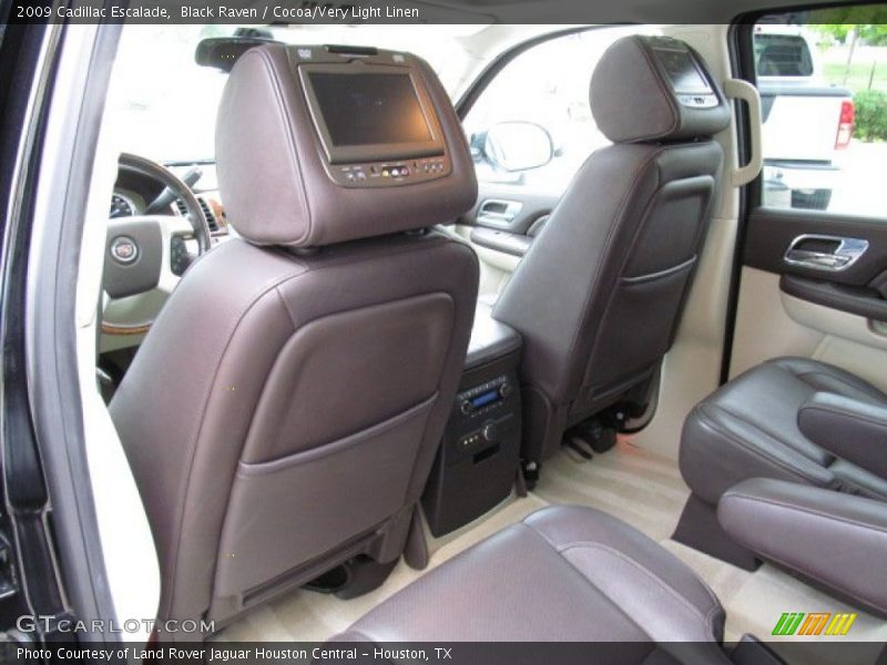  2009 Escalade  Cocoa/Very Light Linen Interior