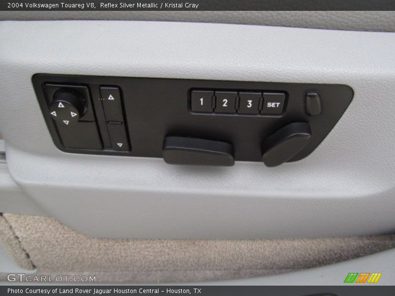 Reflex Silver Metallic / Kristal Gray 2004 Volkswagen Touareg V8