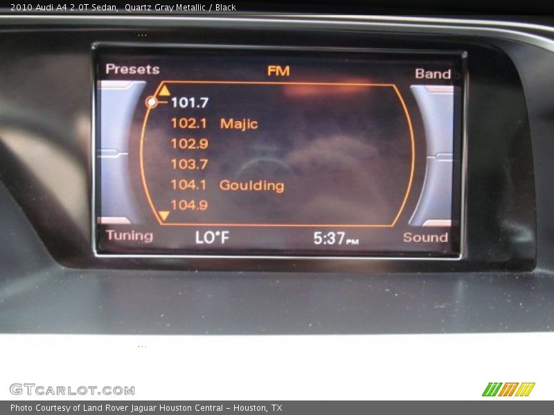 Quartz Gray Metallic / Black 2010 Audi A4 2.0T Sedan
