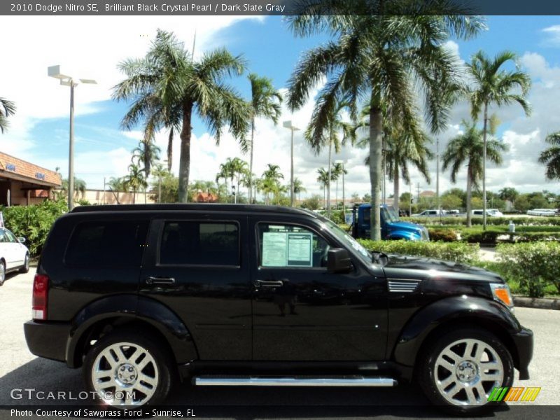 Brilliant Black Crystal Pearl / Dark Slate Gray 2010 Dodge Nitro SE
