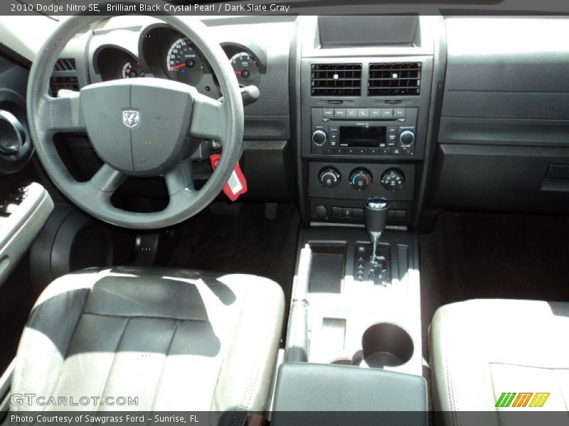 Brilliant Black Crystal Pearl / Dark Slate Gray 2010 Dodge Nitro SE