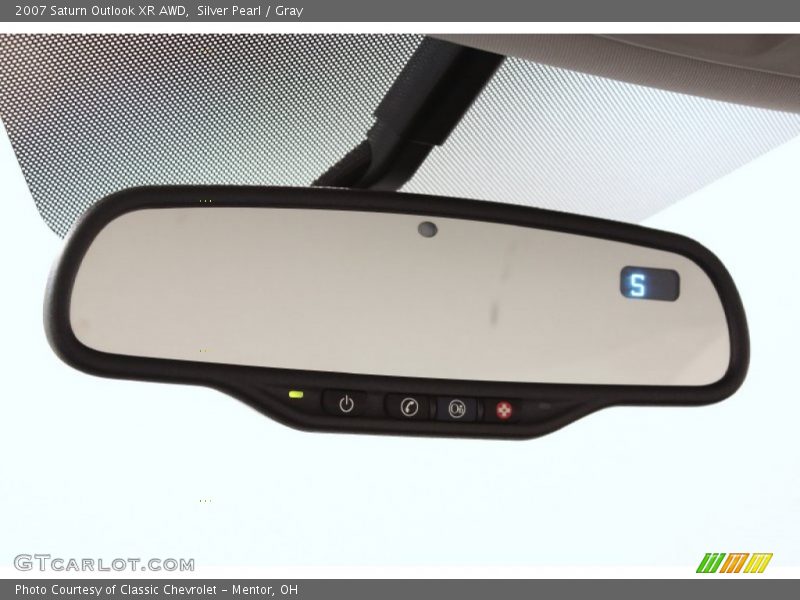 Silver Pearl / Gray 2007 Saturn Outlook XR AWD