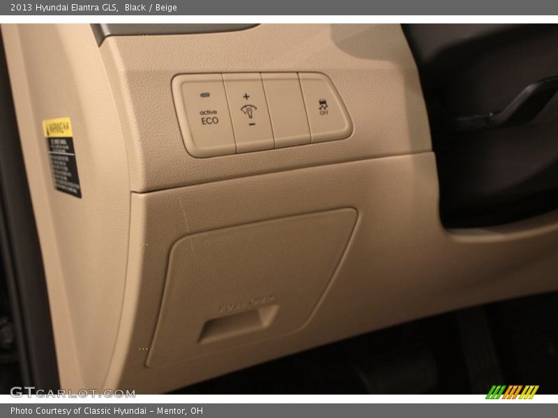 Black / Beige 2013 Hyundai Elantra GLS