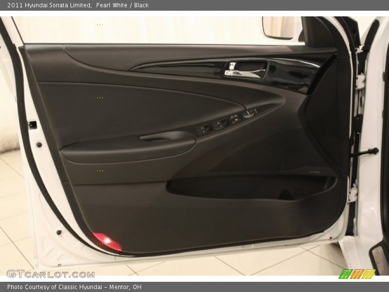 Pearl White / Black 2011 Hyundai Sonata Limited