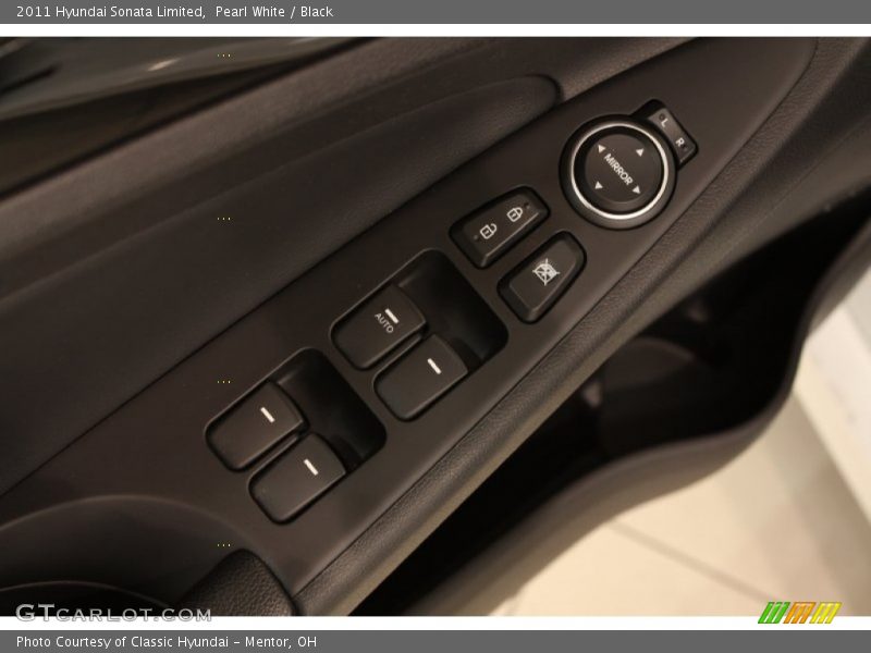 Pearl White / Black 2011 Hyundai Sonata Limited