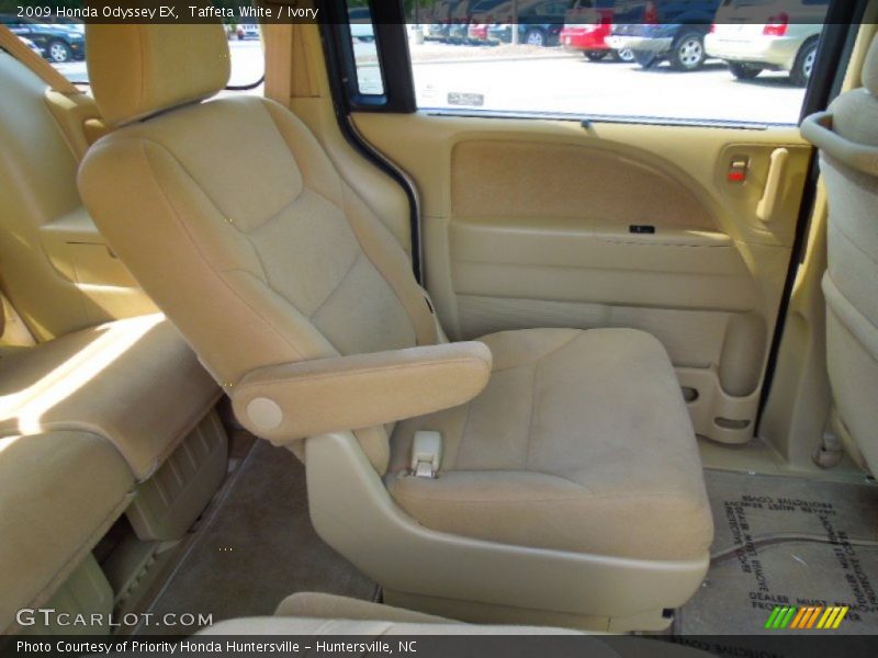 Taffeta White / Ivory 2009 Honda Odyssey EX