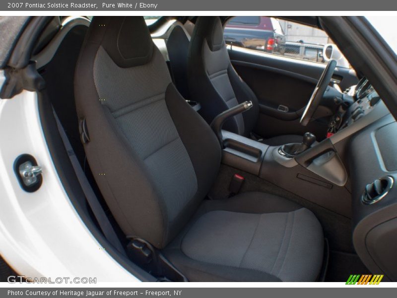 Pure White / Ebony 2007 Pontiac Solstice Roadster
