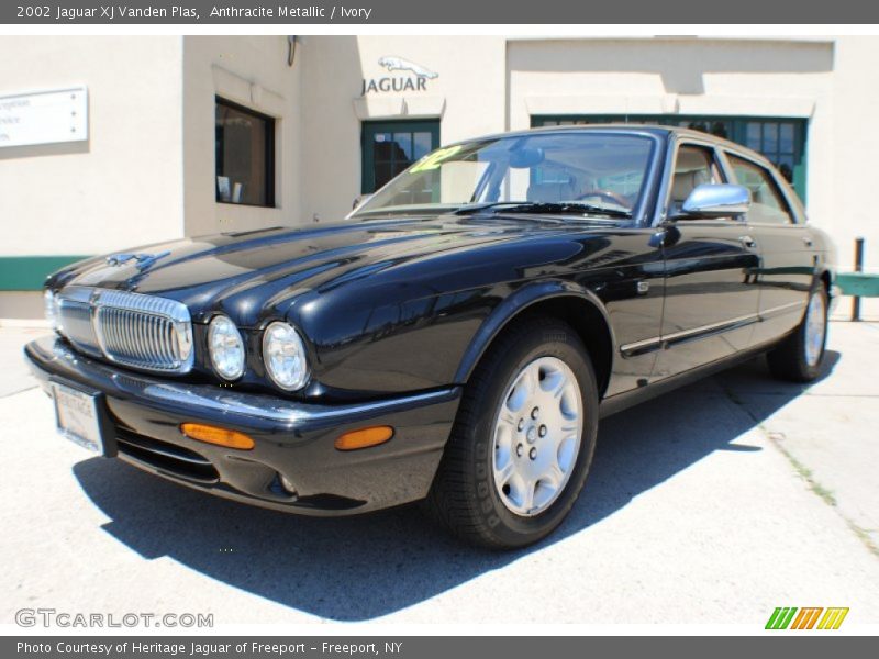 Anthracite Metallic / Ivory 2002 Jaguar XJ Vanden Plas
