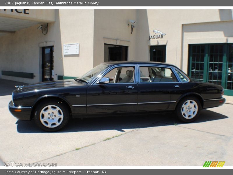 Anthracite Metallic / Ivory 2002 Jaguar XJ Vanden Plas