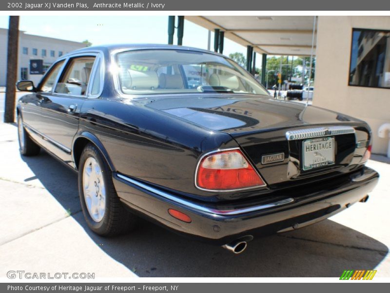 Anthracite Metallic / Ivory 2002 Jaguar XJ Vanden Plas