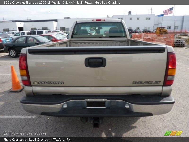 Light Pewter Metallic / Graphite 2001 Chevrolet Silverado 1500 LS Regular Cab 4x4