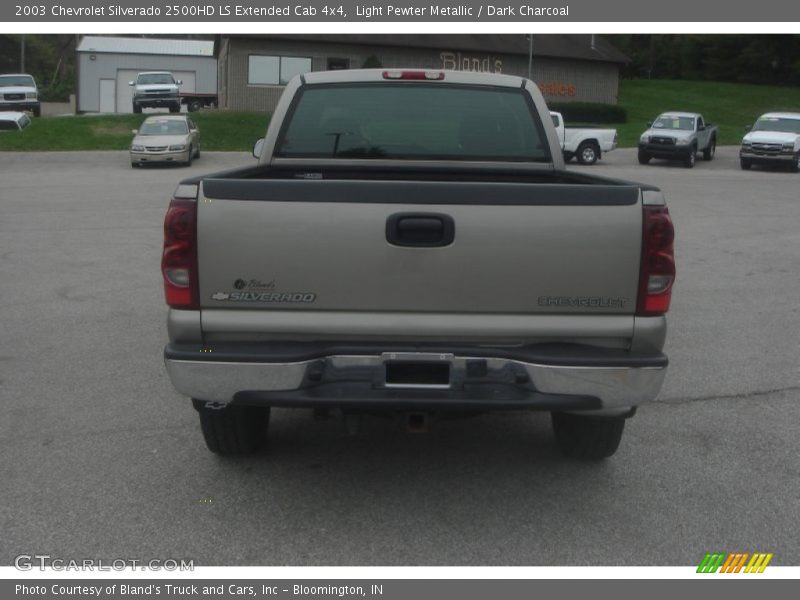 Light Pewter Metallic / Dark Charcoal 2003 Chevrolet Silverado 2500HD LS Extended Cab 4x4