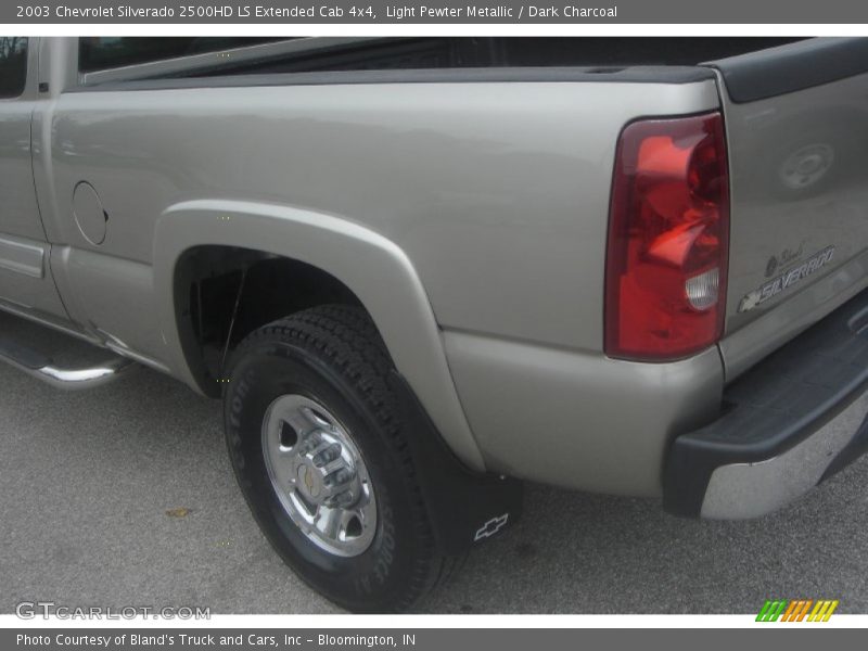 Light Pewter Metallic / Dark Charcoal 2003 Chevrolet Silverado 2500HD LS Extended Cab 4x4