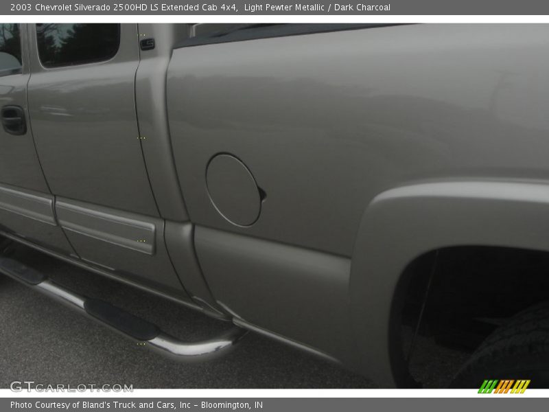 Light Pewter Metallic / Dark Charcoal 2003 Chevrolet Silverado 2500HD LS Extended Cab 4x4