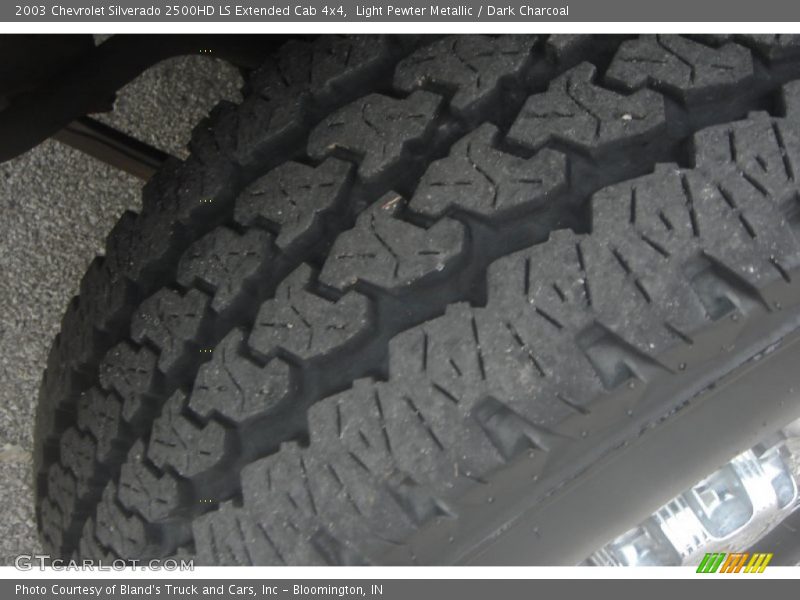 Light Pewter Metallic / Dark Charcoal 2003 Chevrolet Silverado 2500HD LS Extended Cab 4x4