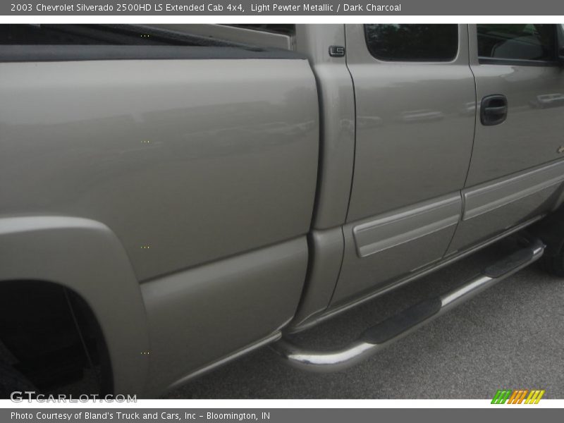 Light Pewter Metallic / Dark Charcoal 2003 Chevrolet Silverado 2500HD LS Extended Cab 4x4