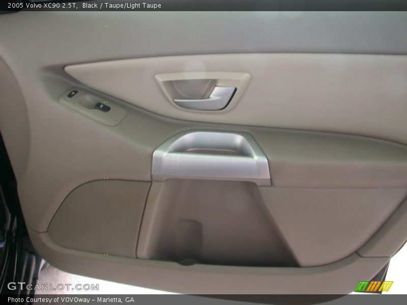 Black / Taupe/Light Taupe 2005 Volvo XC90 2.5T