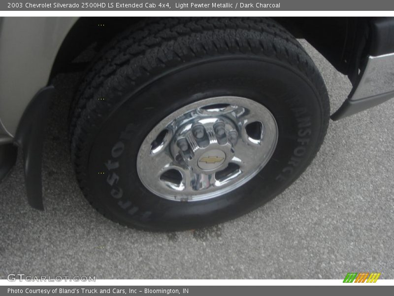 Light Pewter Metallic / Dark Charcoal 2003 Chevrolet Silverado 2500HD LS Extended Cab 4x4