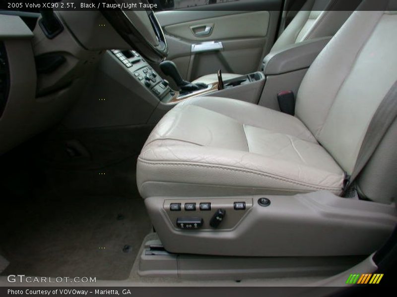 Black / Taupe/Light Taupe 2005 Volvo XC90 2.5T